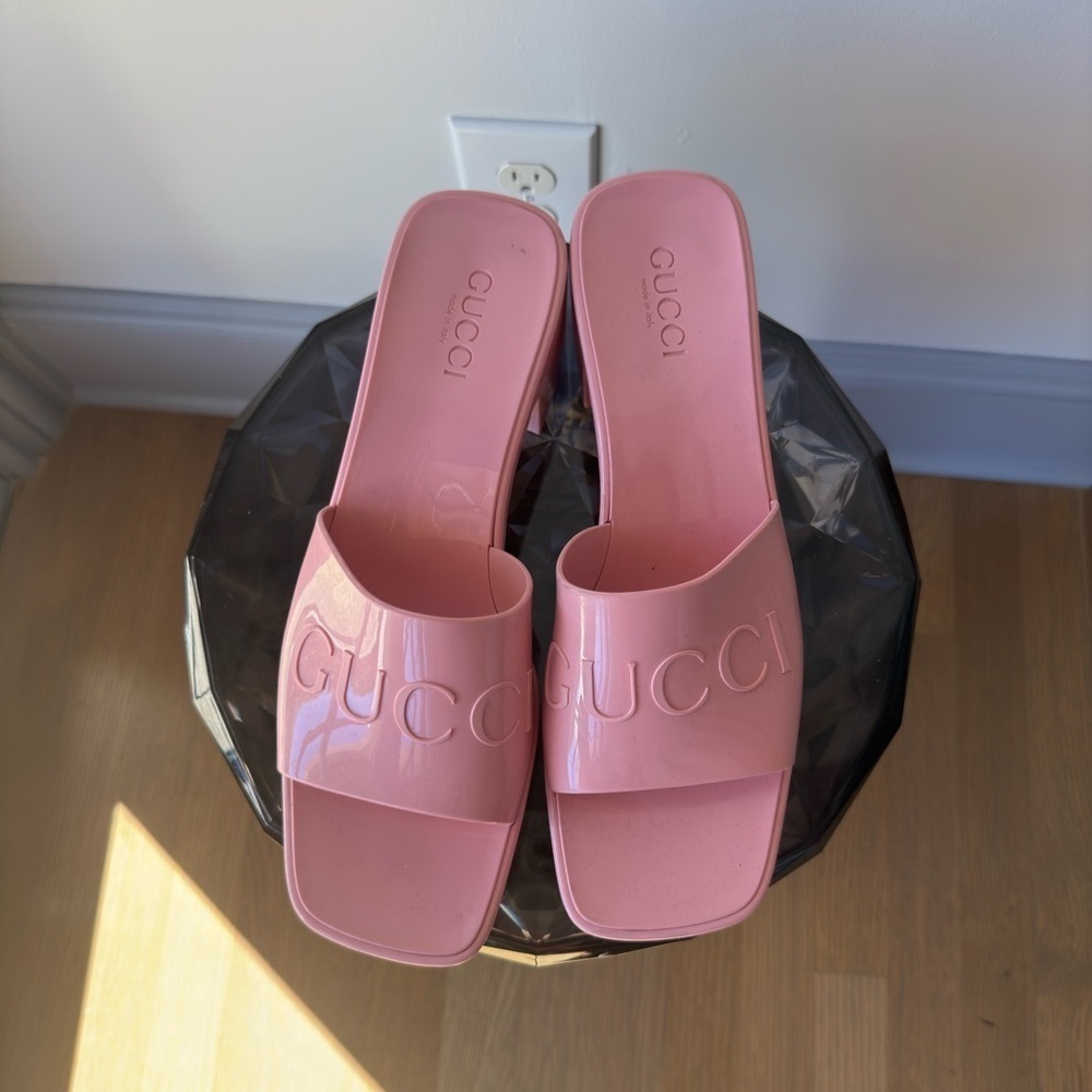 Gucci Rubber Gucci Logo Womens Platform Pink